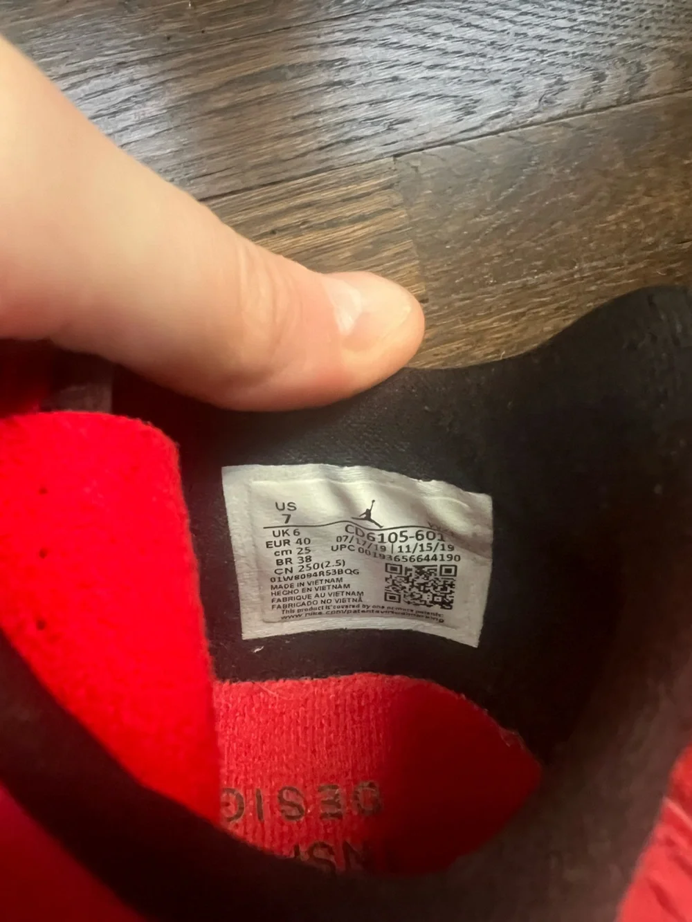Men’s Red Jordan Max 200 sneakers